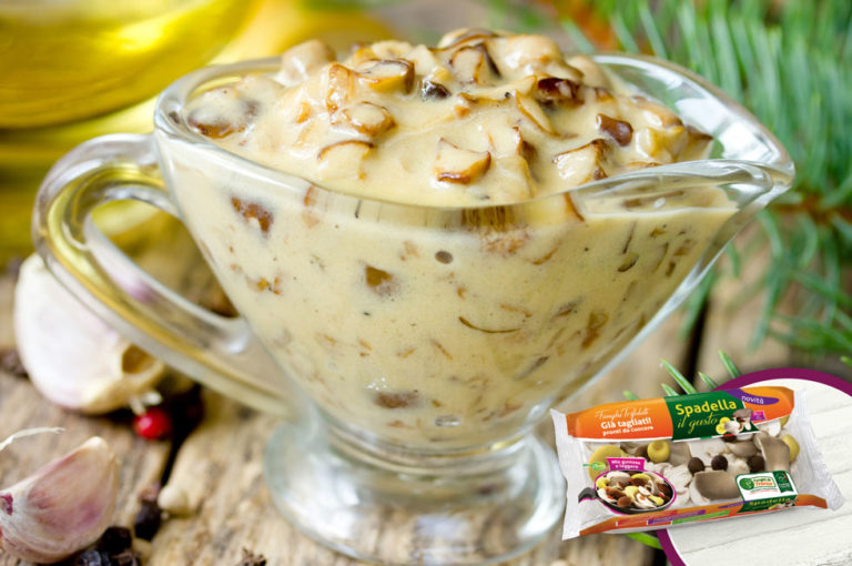 funghi con salsa yogurt