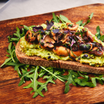 Avocado Toast ai funghi