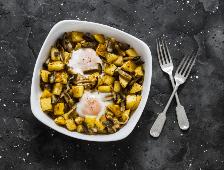 Patate pioppini e uovo in camicia