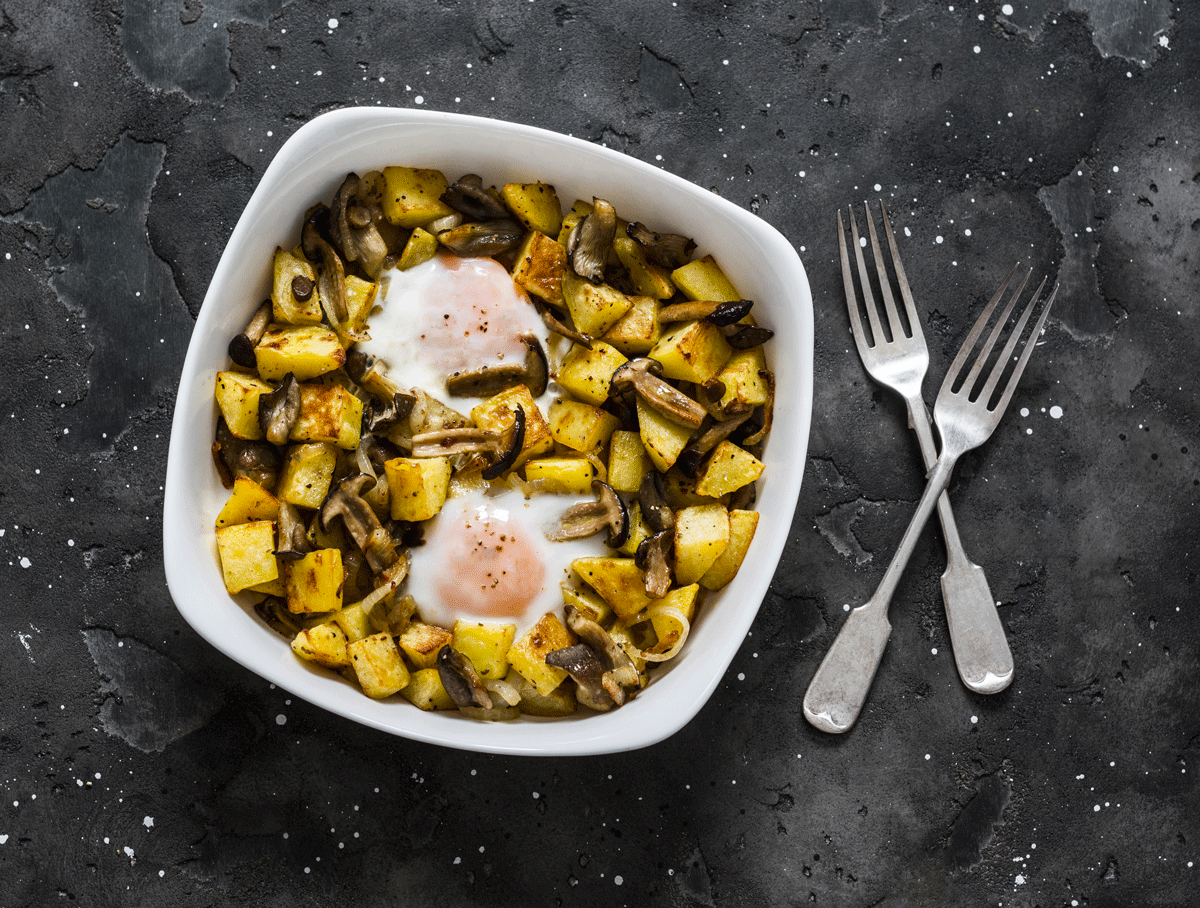 Patate pioppini e uovo in camicia